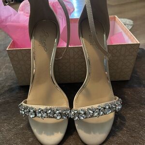 Jewel Badgley Mischka Nude Heels with Crystal Embellishment